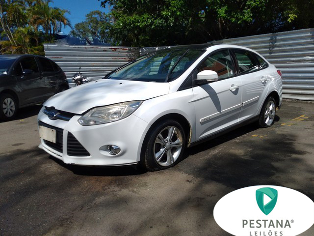 FORD FOCUS SEDAN 2.0 15/15