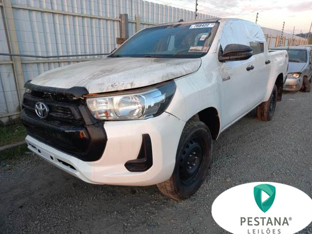 TOYOTA HILUX 2.8 21/21