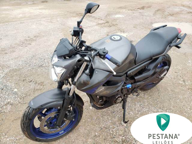 YAMAHA XJ6 13/13